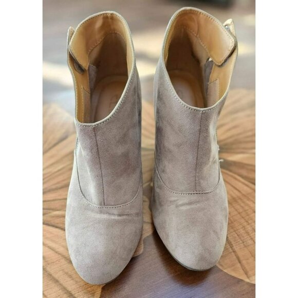 CL BY LAUNDRY Womens Beige Round Toe Wedge Zip-Up Boot Size 10 - Picture 2 of 5